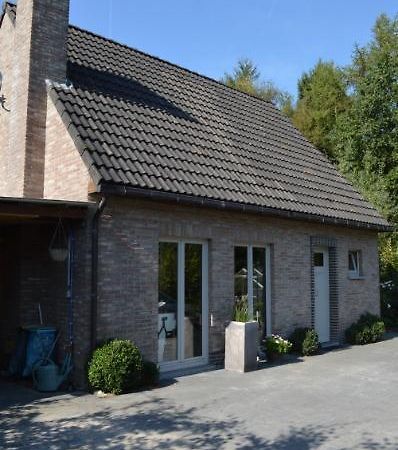 Stropershuisje Stekene Esterno foto