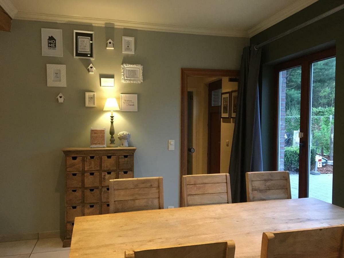Stropershuisje Stekene Esterno foto